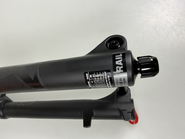 Marzocchi Bomber Z2 Rail 27,5" 120mm tapered Boost schwarz