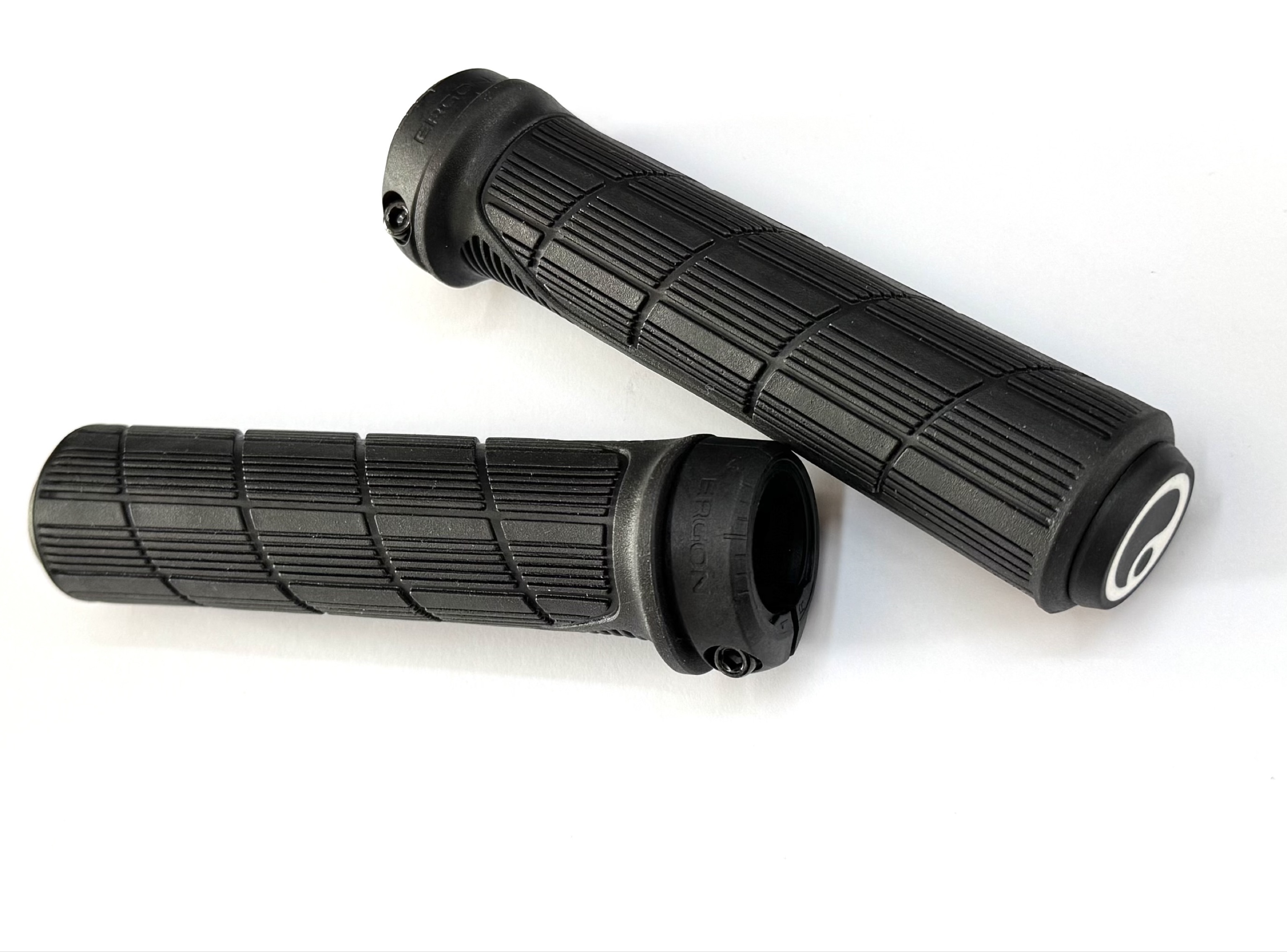 Ergon GA3 large schwarz