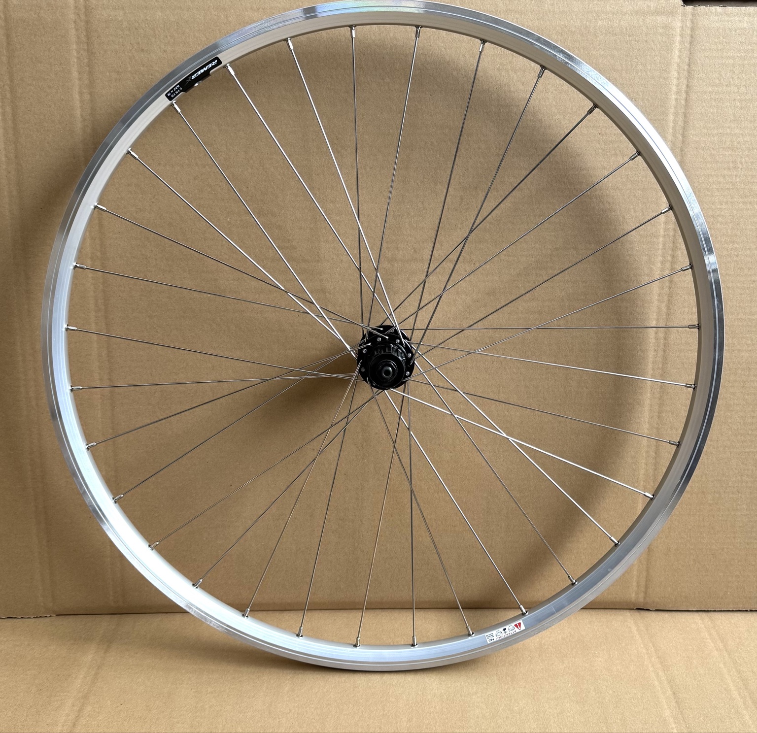 28" Hinterrad Shimano FH-TX505/Remerx Dragon silber