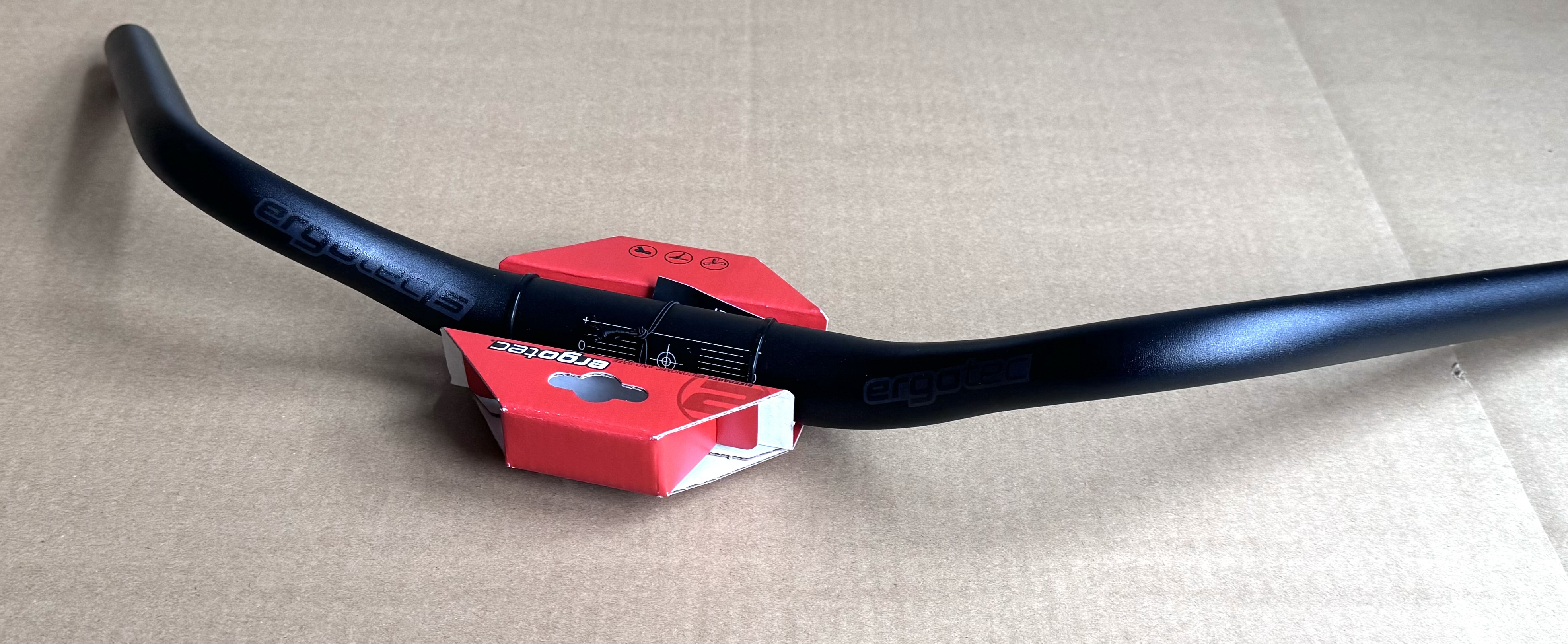 Ergotec Tourenlenker Stuttgarter schwarz 31,8/610/46 mm