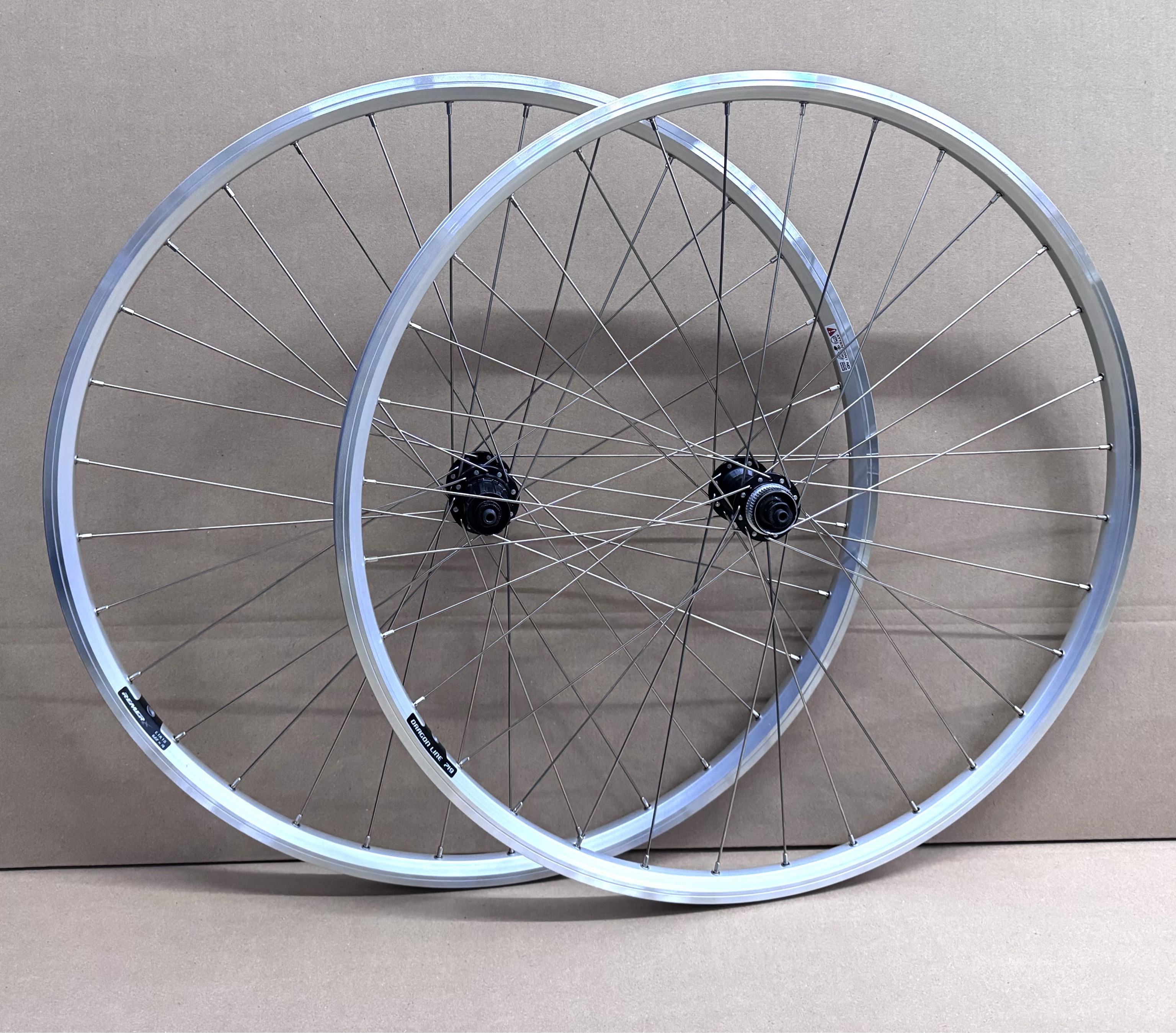28" Laufradsatz Shimano HB/FH-TX505/ Remerx Dragon L-719 silber
