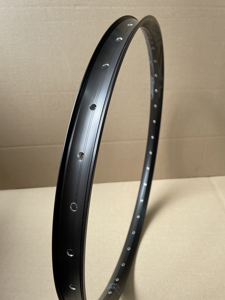 Roue Avant Rodi Tryp 35 Boost 27.5 Pouces - Disque, Tubeless Ready, Alu Noir