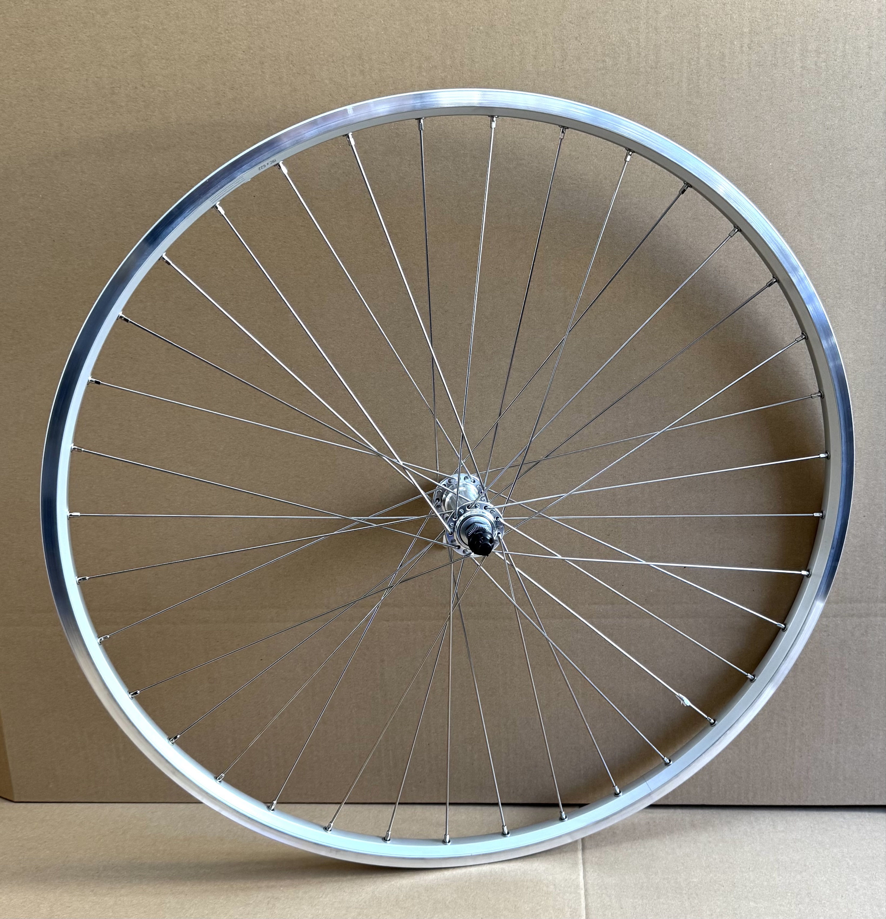 28" Quando Vorderrad /Ryde Zac 19 silber inkl. QR
